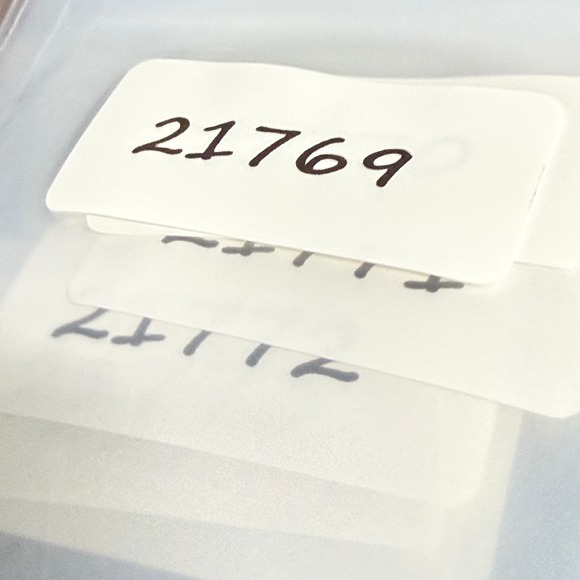 Tom Ford Wallace TF870 01B Black Cat Eye Sunglasses Made in Italy 54-20-140 - Picture 7 of 7